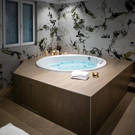 Vacation Mo Star With Swimming Pool And Sauna 모스타르