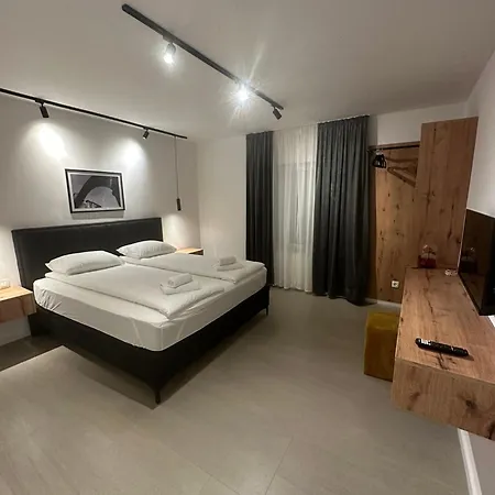 빌라 Vacation Mo Star With Swimming Pool And Sauna *