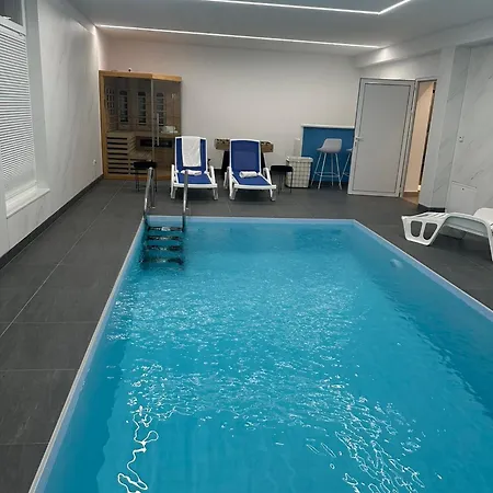 Vacation Mo Star With Swimming Pool And Sauna 빌라 모스타르