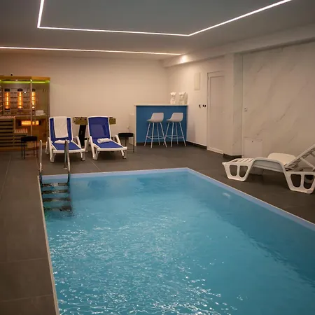 빌라 Vacation Mo Star With Swimming Pool And Sauna 모스타르