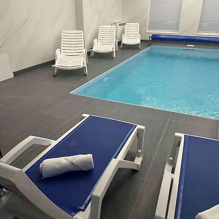 Vacation Mo Star With Swimming Pool And Sauna 빌라