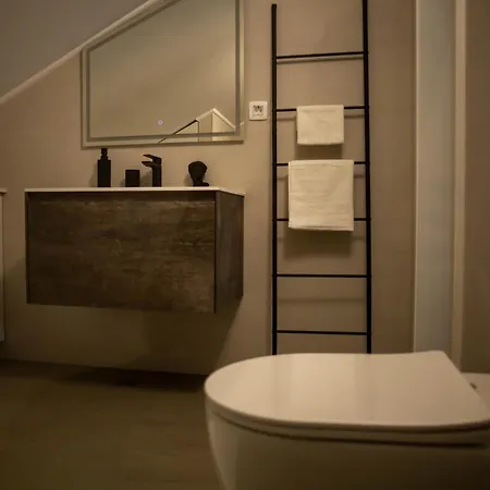 Vacation Mo Star With Swimming Pool And Sauna * 모스타르